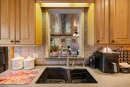 16-kitchen.jpg