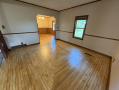 37.9acresLivingRoom.JPG