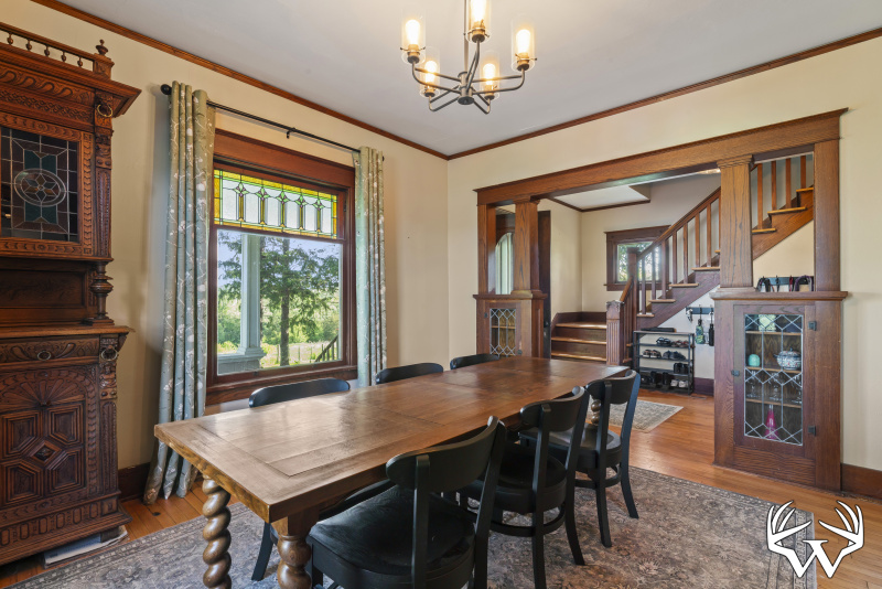Diningroom2.jpg