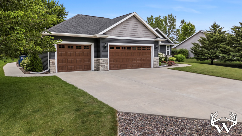 W4095ThornwoodDr-14.jpg
