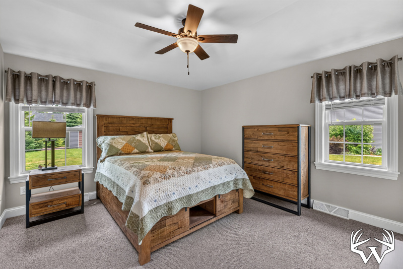 W4095ThornwoodDr-20.jpg