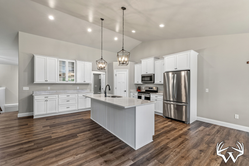 W4095ThornwoodDr-26.jpg